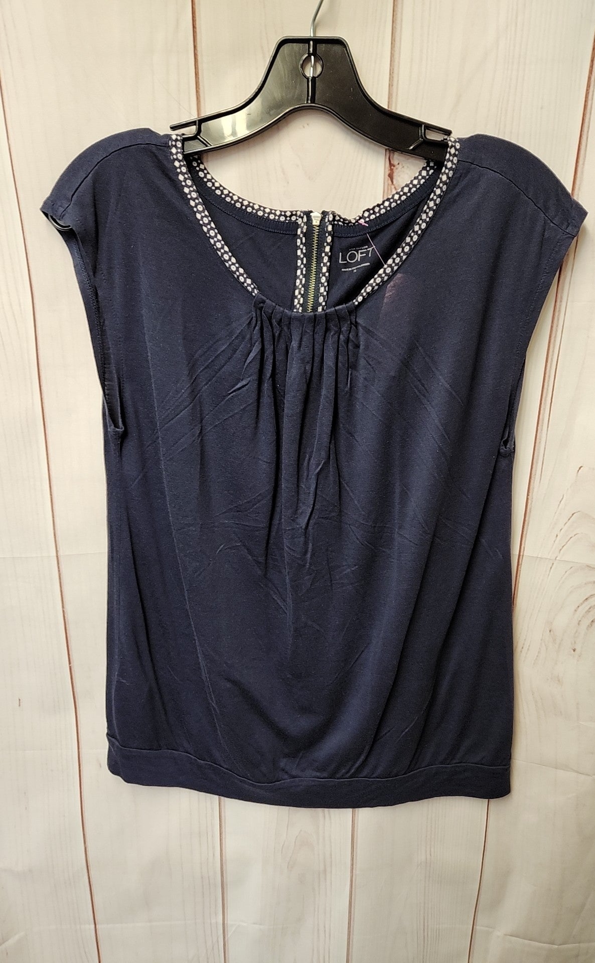 Loft Women's Size M Navy Sleeveless Top