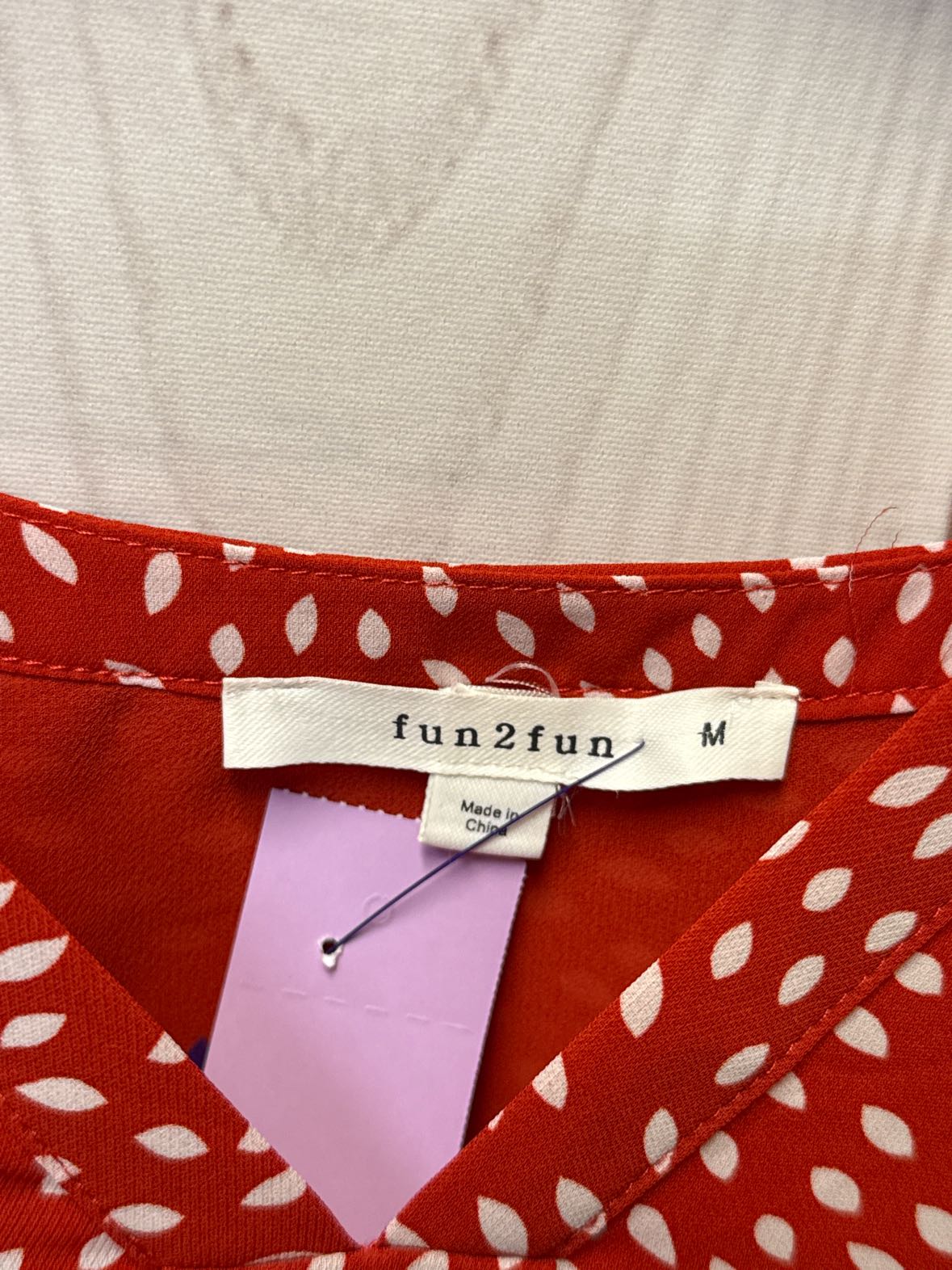 Fun2Fun Women's Size M Red Short Sleeve Top