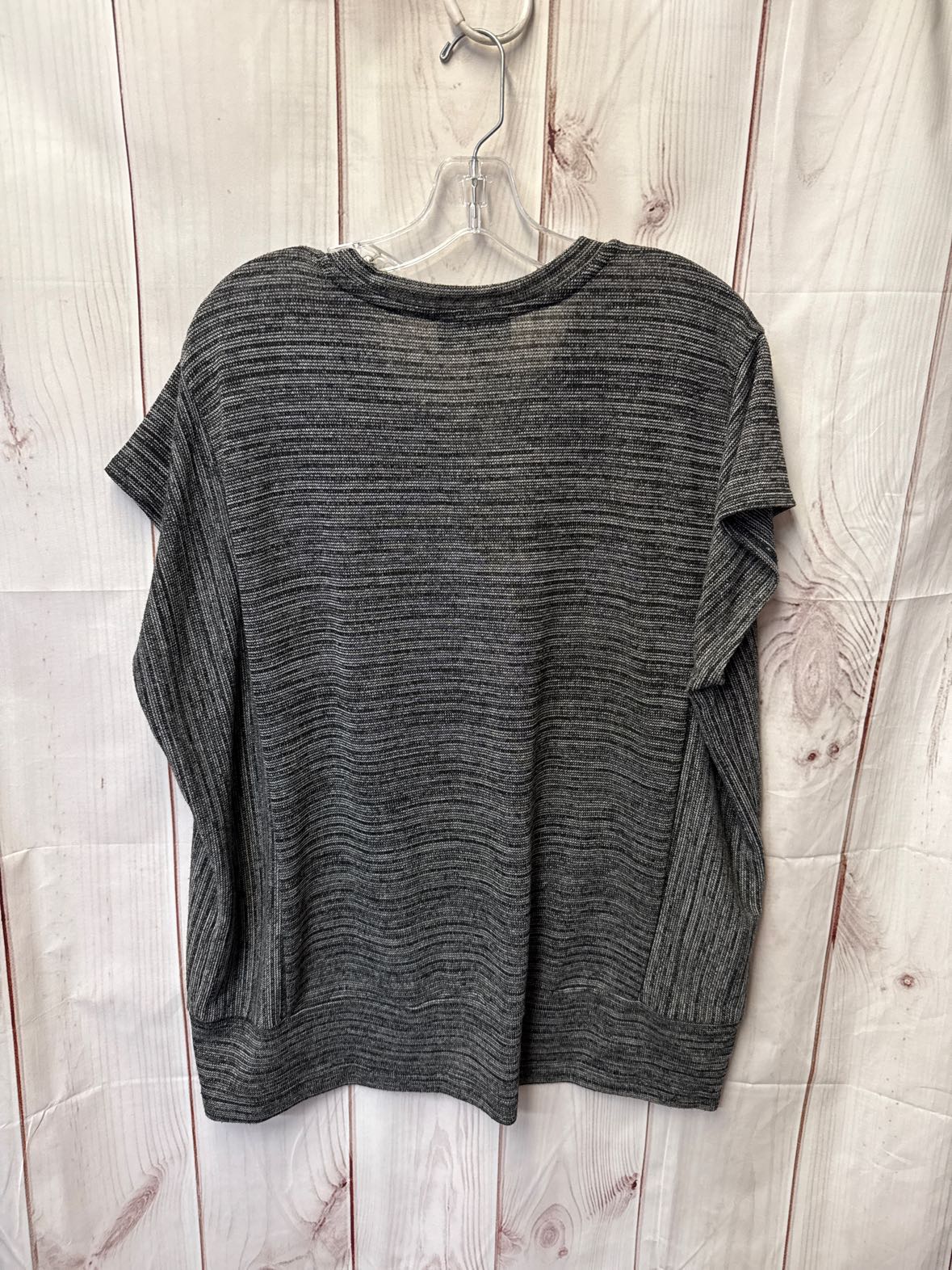 Joan Vass Women's Size 1X Gray Short Sleeve Top