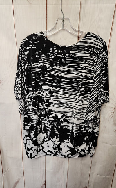JM Collection Women's Size L Black & White Floral Short Sleeve Top