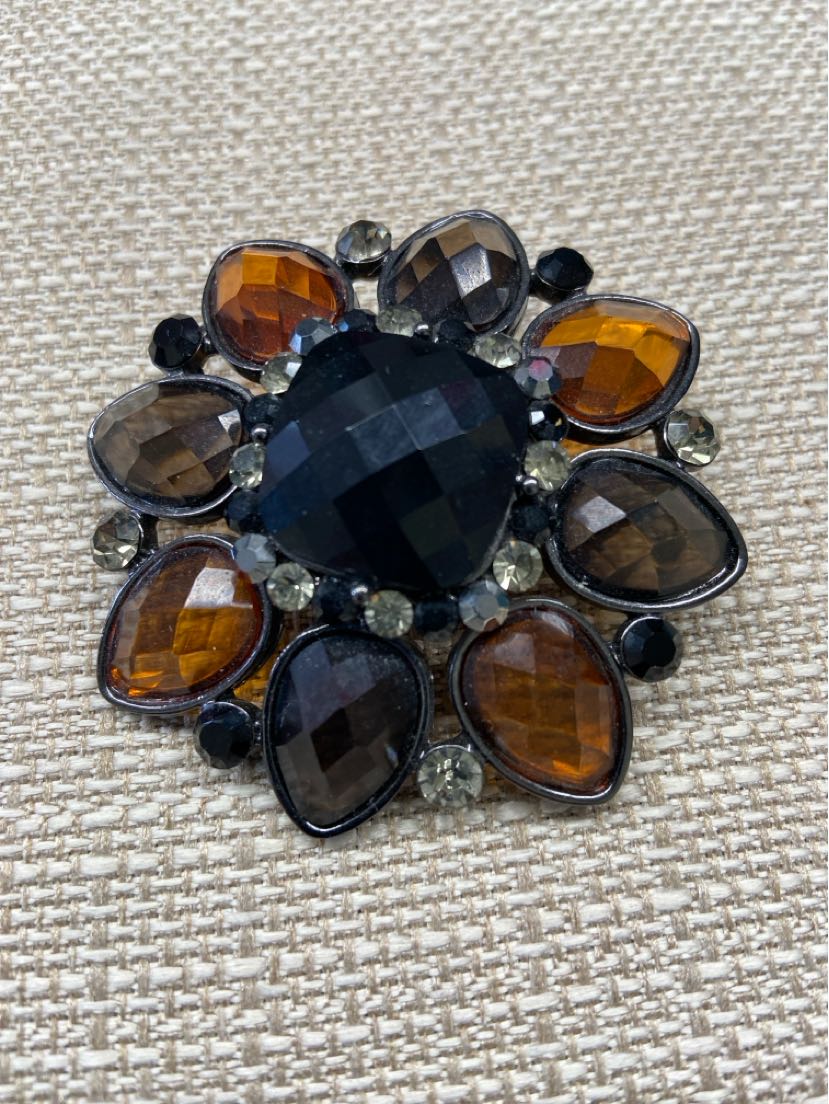 Brown Flower Brooch Pin