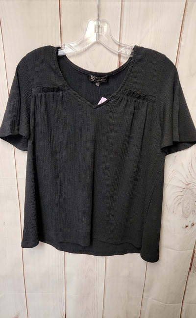 DG2 Women's Size XS Black Short Sleeve Top