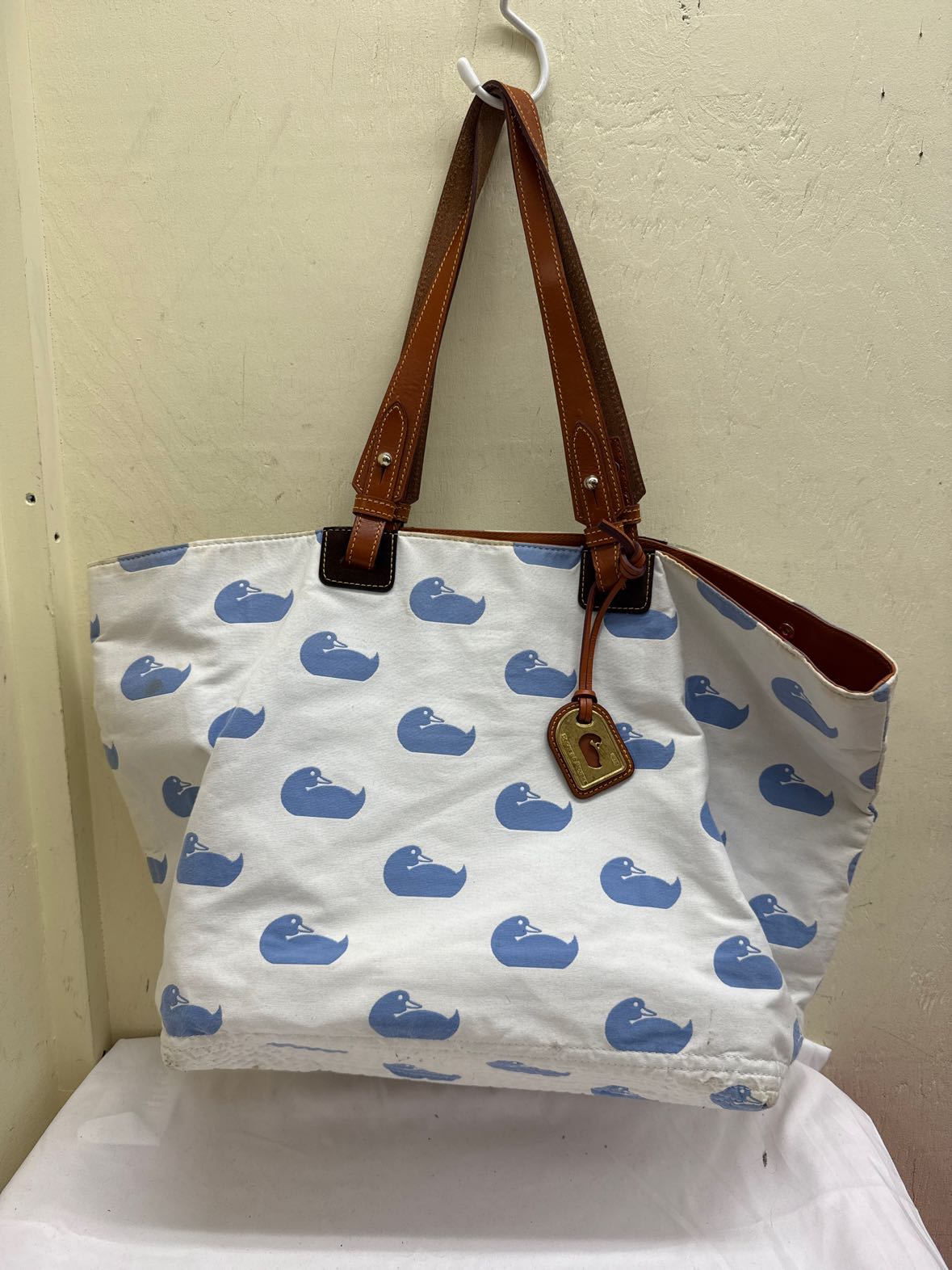 Dooney & Bourke White Tote Bag AS IS - Stains