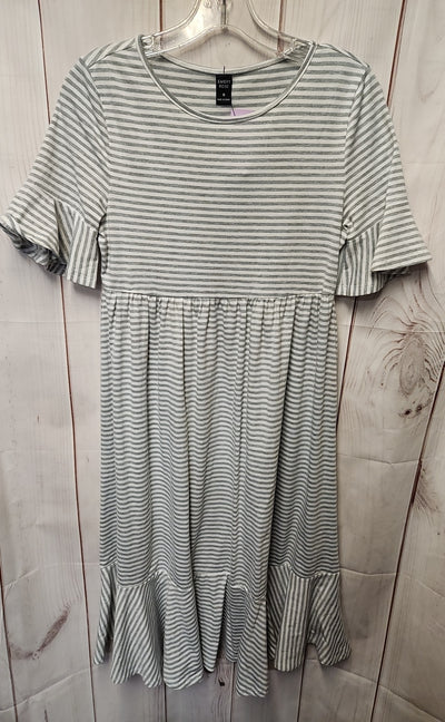Emery Rose Women's Size M Gray Dress