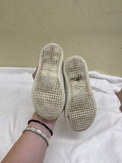 Nina Girl's Size 10 Silver Shoes