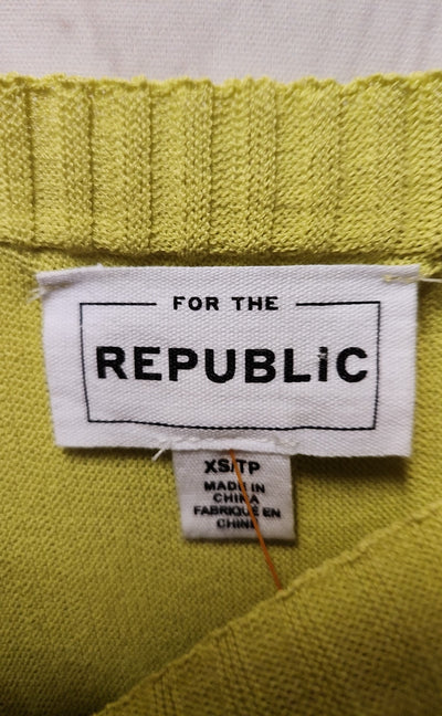 For The Republic Women's Size XS Yellow 3/4 Sleeve Top