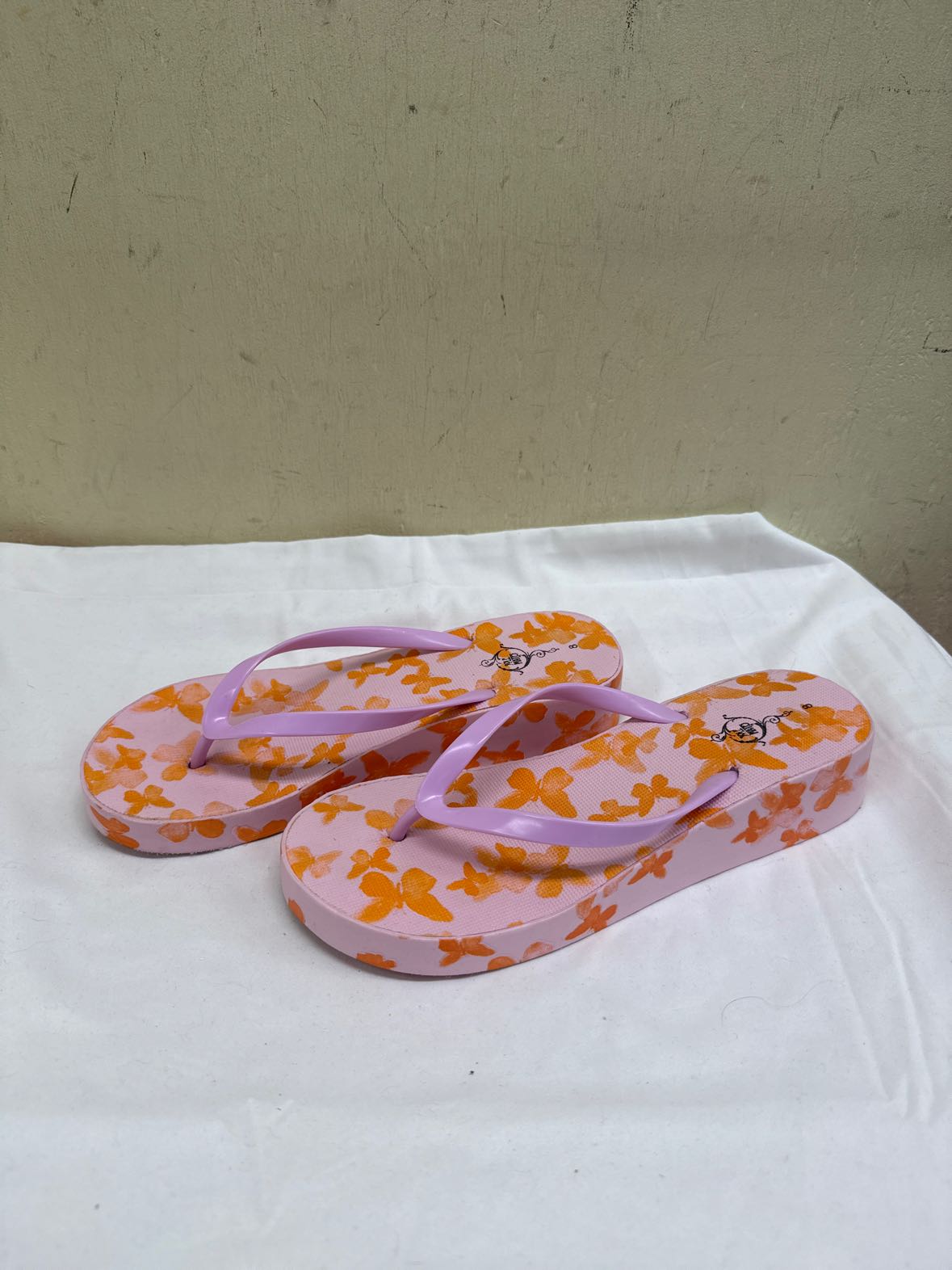 Sole Mates Women's Size 8 Pink Sandals