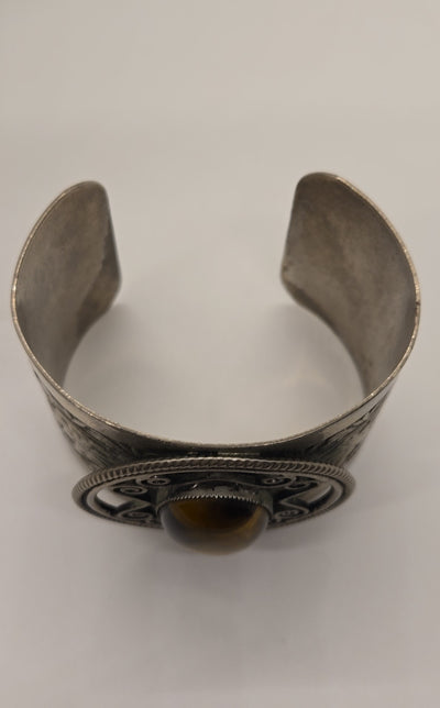 Tigers eye silver thick cuff bracelet with engraving/etching