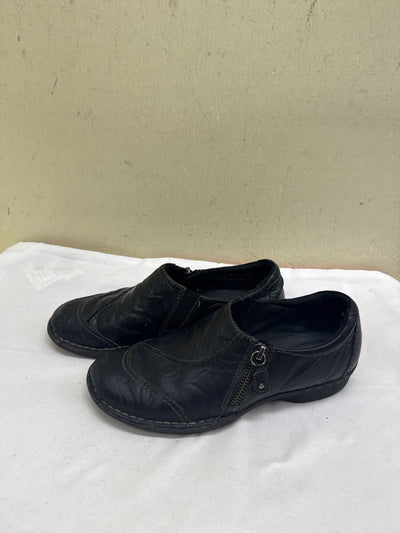 Clarks Women's Size 6 Black Clogs Shoes