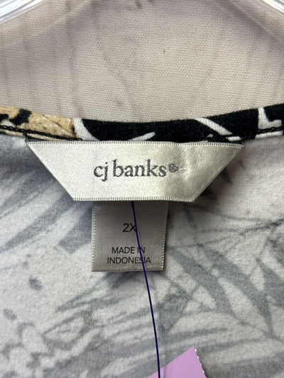 CJ Banks Women's Size 2X White & Black Floral Short Sleeve Top