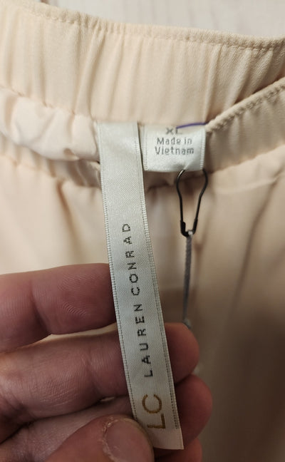 NWT Lauren Conrad Women's Size XL Beige Shorts