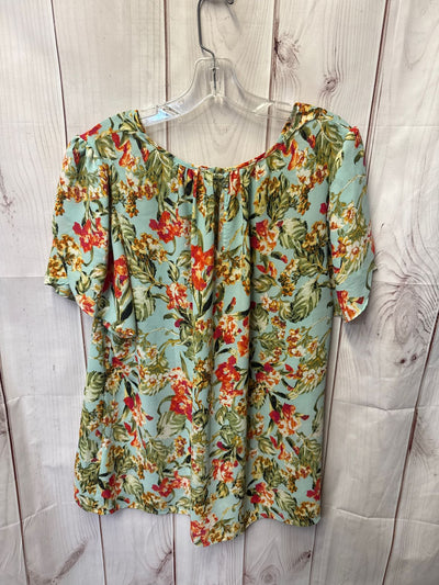 Rose & Olive Women's Size 1X Blue Floral Short Sleeve Top