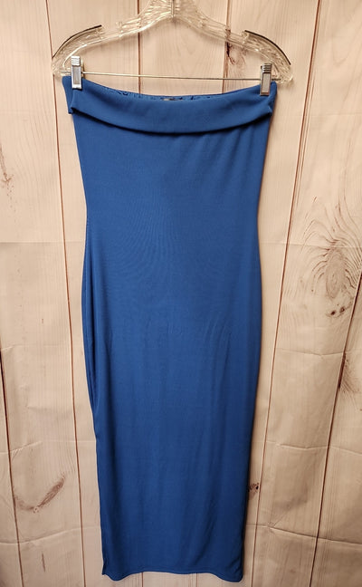 Pretty Garden Women's Size M Blue Dress