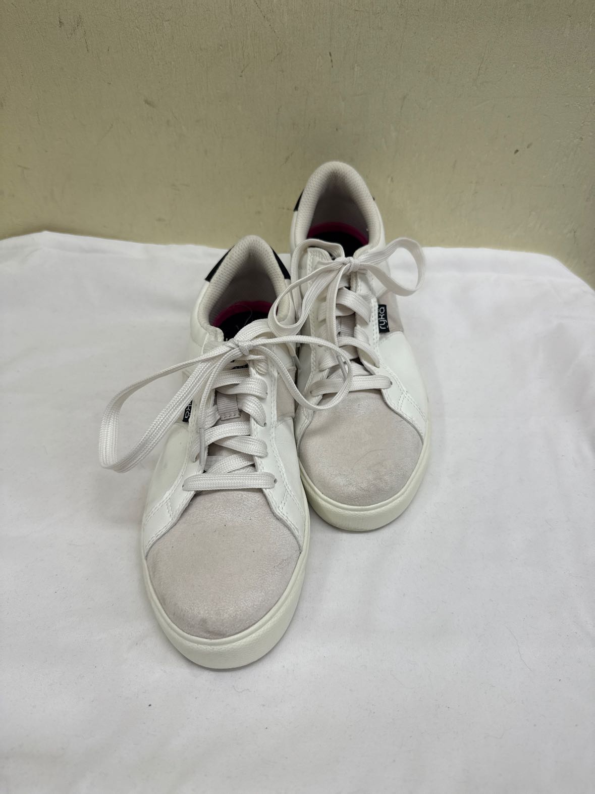 Ryka Women's Size 8-1/2 White Sneakers Shoes