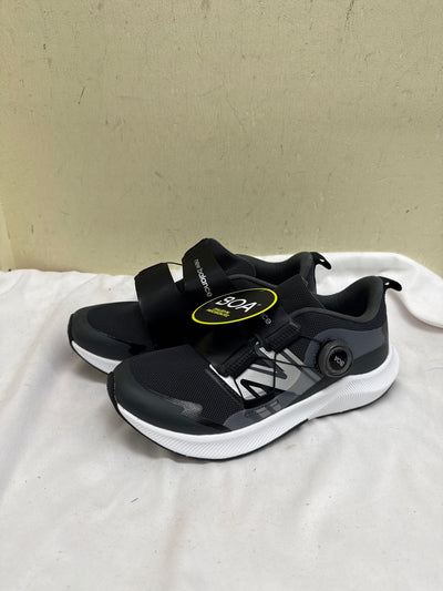 NWT New Balance Boy's Size 5-1/2 Gray Sneakers