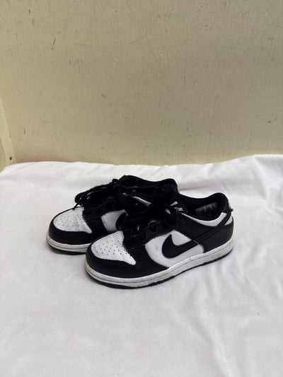 Nike Boy's Size 11 Black Sneakers
