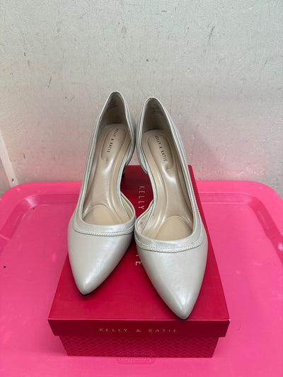 NIB Kelly & Katie Women's Size 10 Tan Pumps