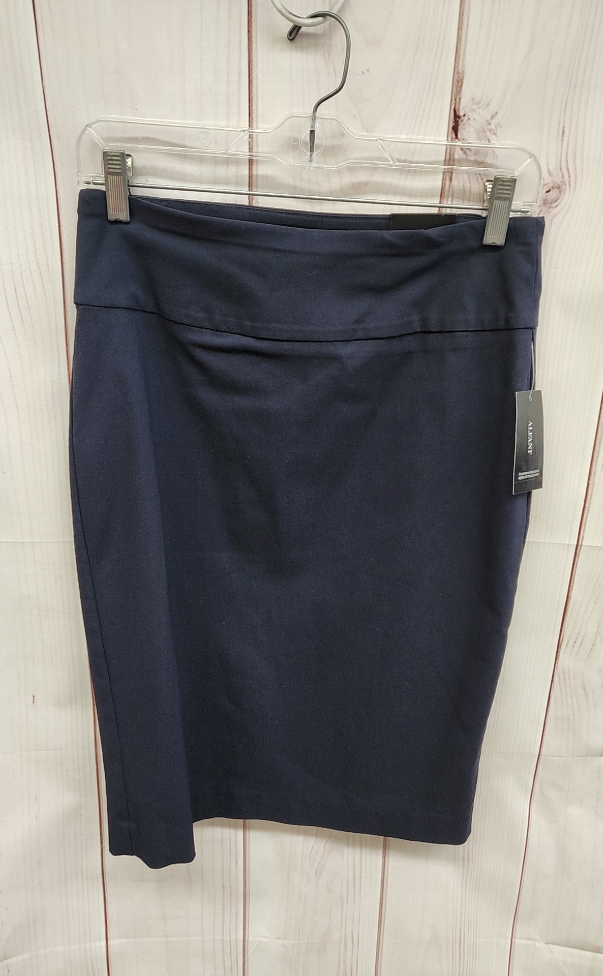 Alfani Women's Size 4 Navy Skirt NWT