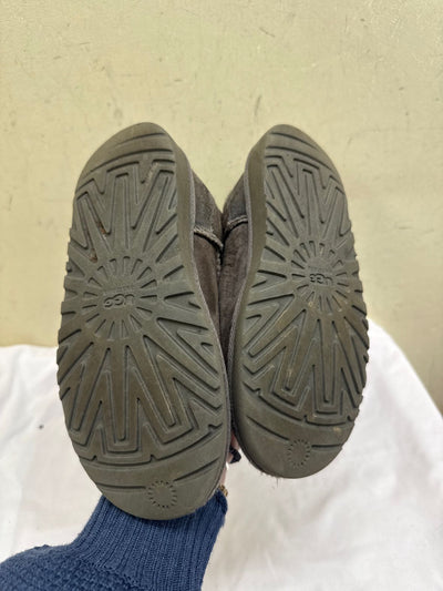 Ugg Girl's Size 3 Gray Boots