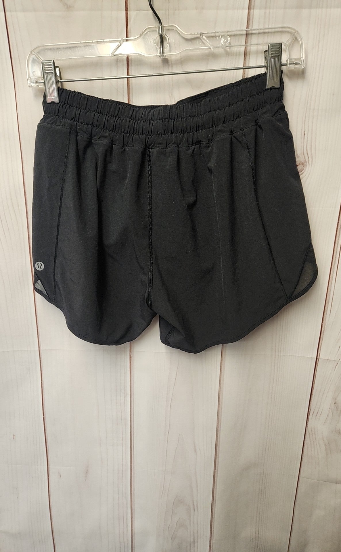Lululemon Women's Size 6 Tall Black Active Shorts