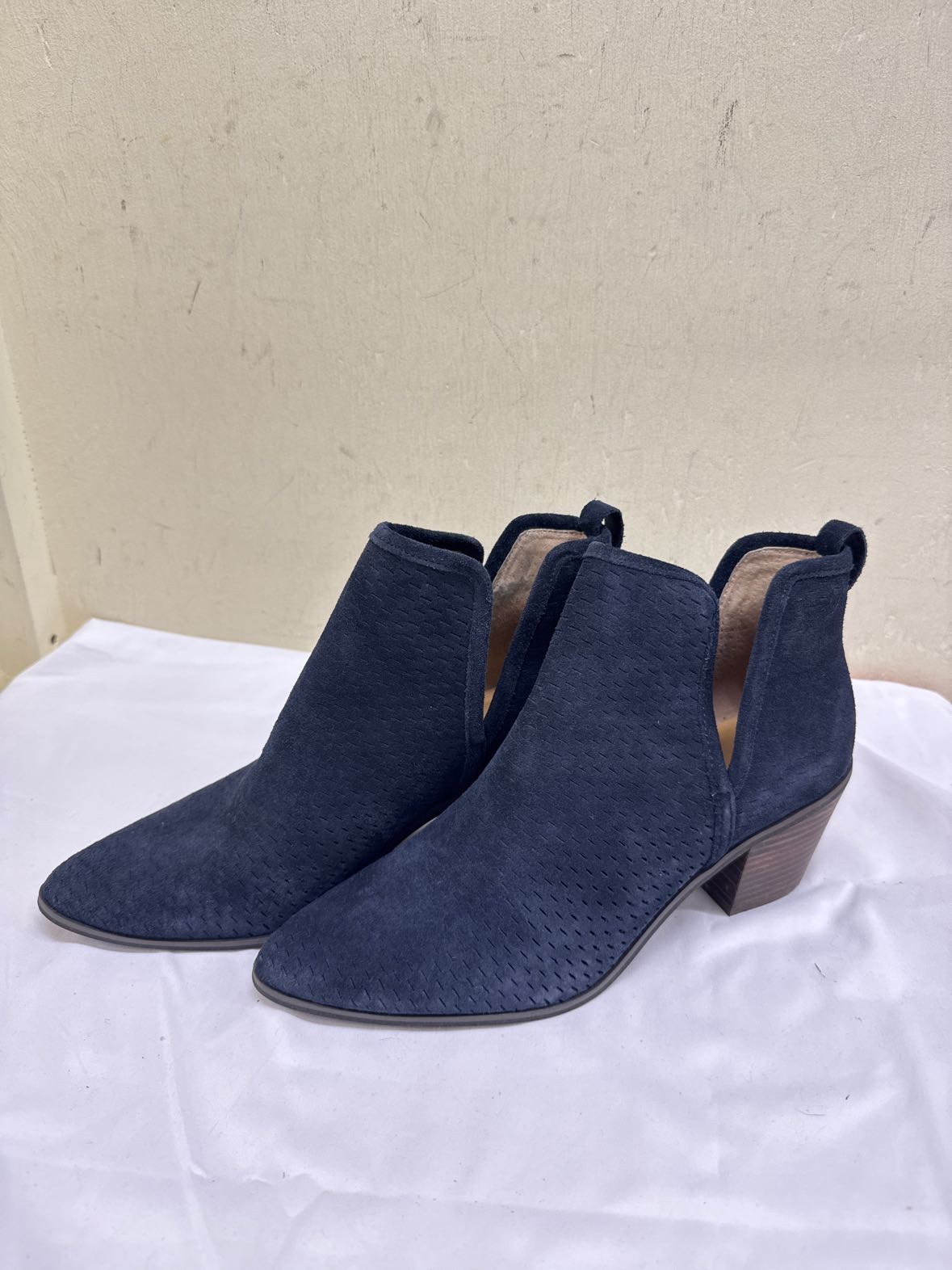 Lucky Brand Women's Size 9 Blue Boots Shoes