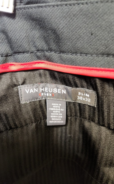 Van Heusen Men's Size 38x32 Black Pants