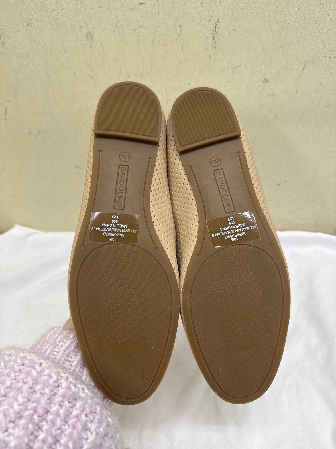 Bandolino Women's Size 10 Tan Flats Shoes