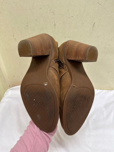 Jessica Simpson Women's Size 8-1/2 Brown Boots Shoes