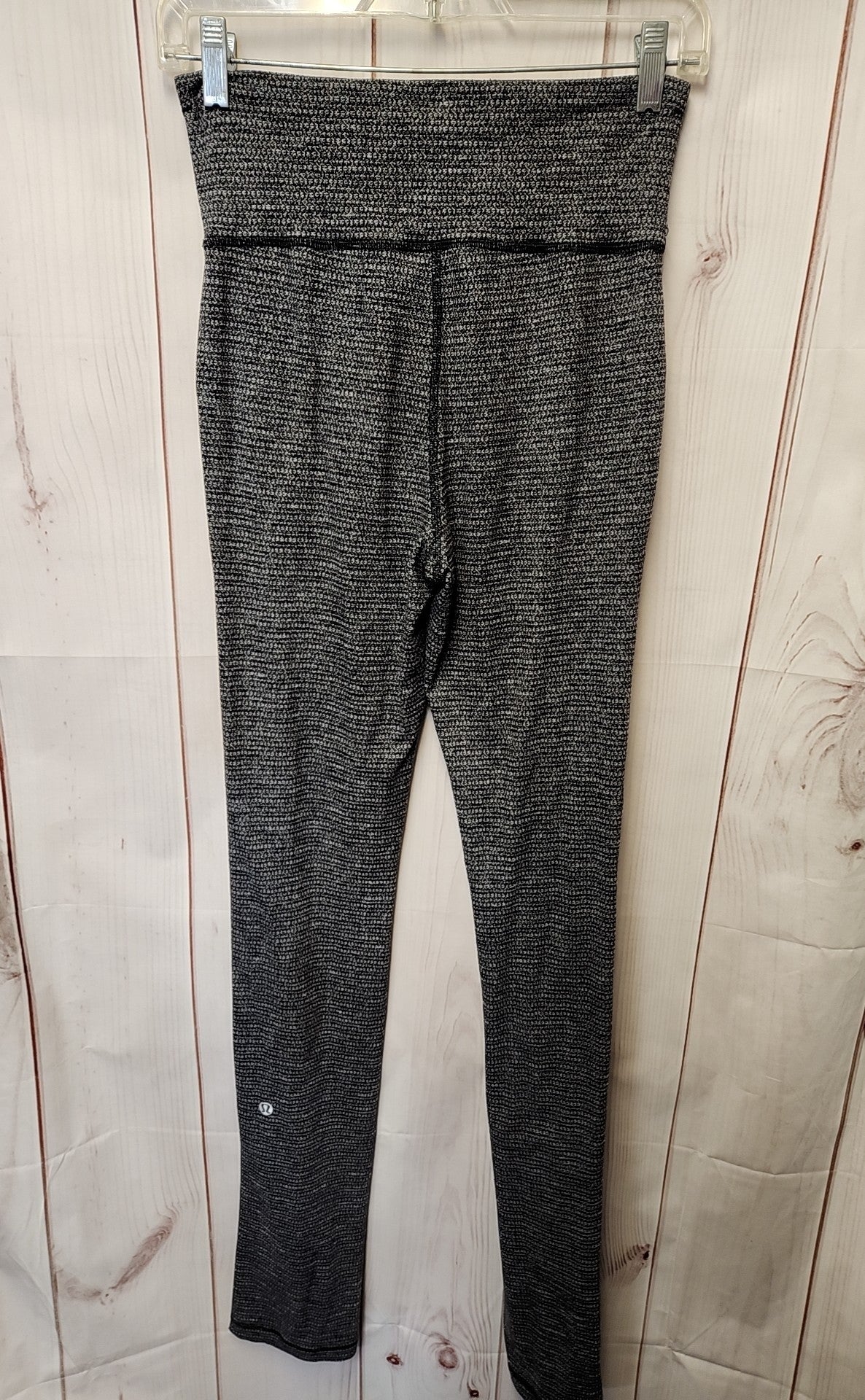 Lululemon Women's Size 6 Black Active Pants