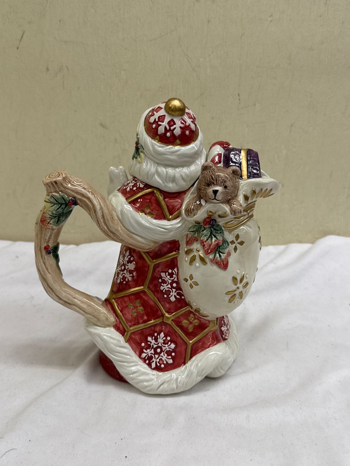 Fitz and Floyd Florentine Christmas Santa Tea Pot