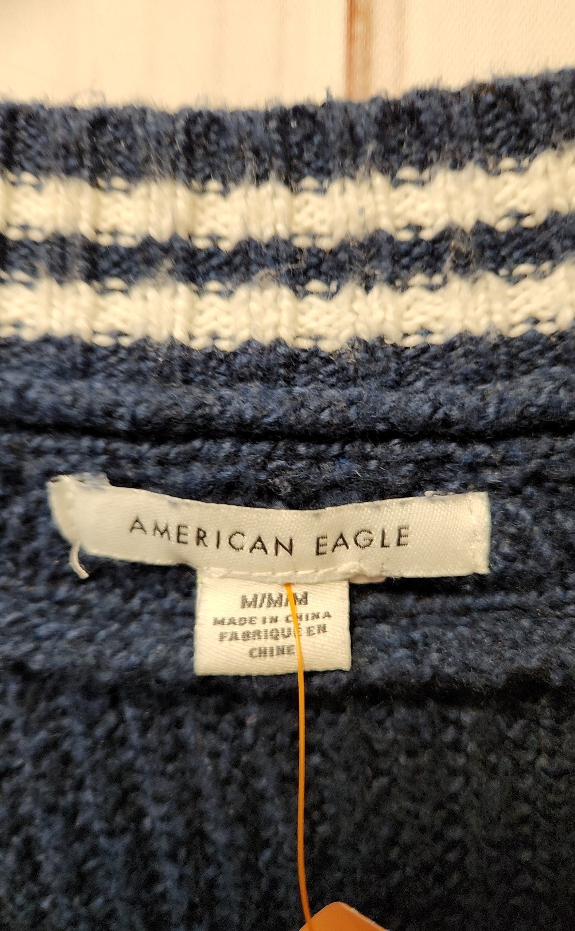 American Eagle Women's Size M Navy Sweater