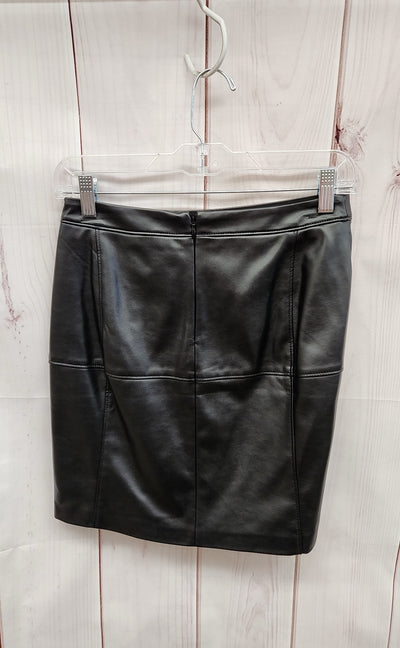 White House Black Market Women's Size 0 Black Faux Leather Skirt