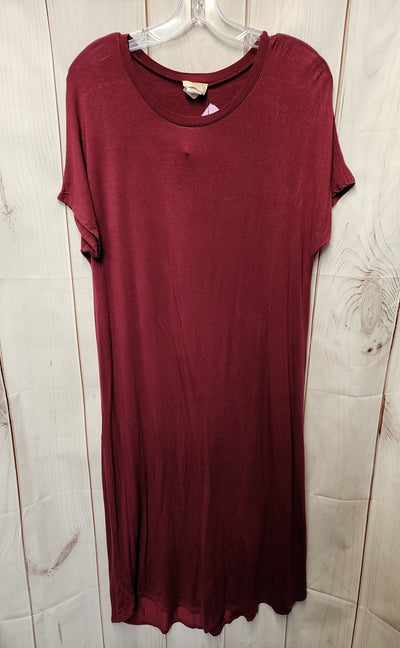 Iconic Luxe Women's Size M Red Dress