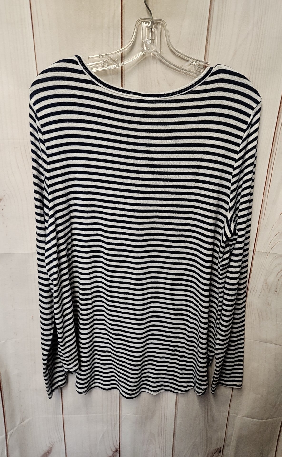 Old Navy Women's Size XL White & Blue Long Sleeve Top