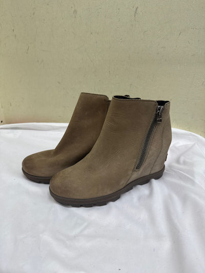 Sorel Women's Size 7 Tan Boots Shoes