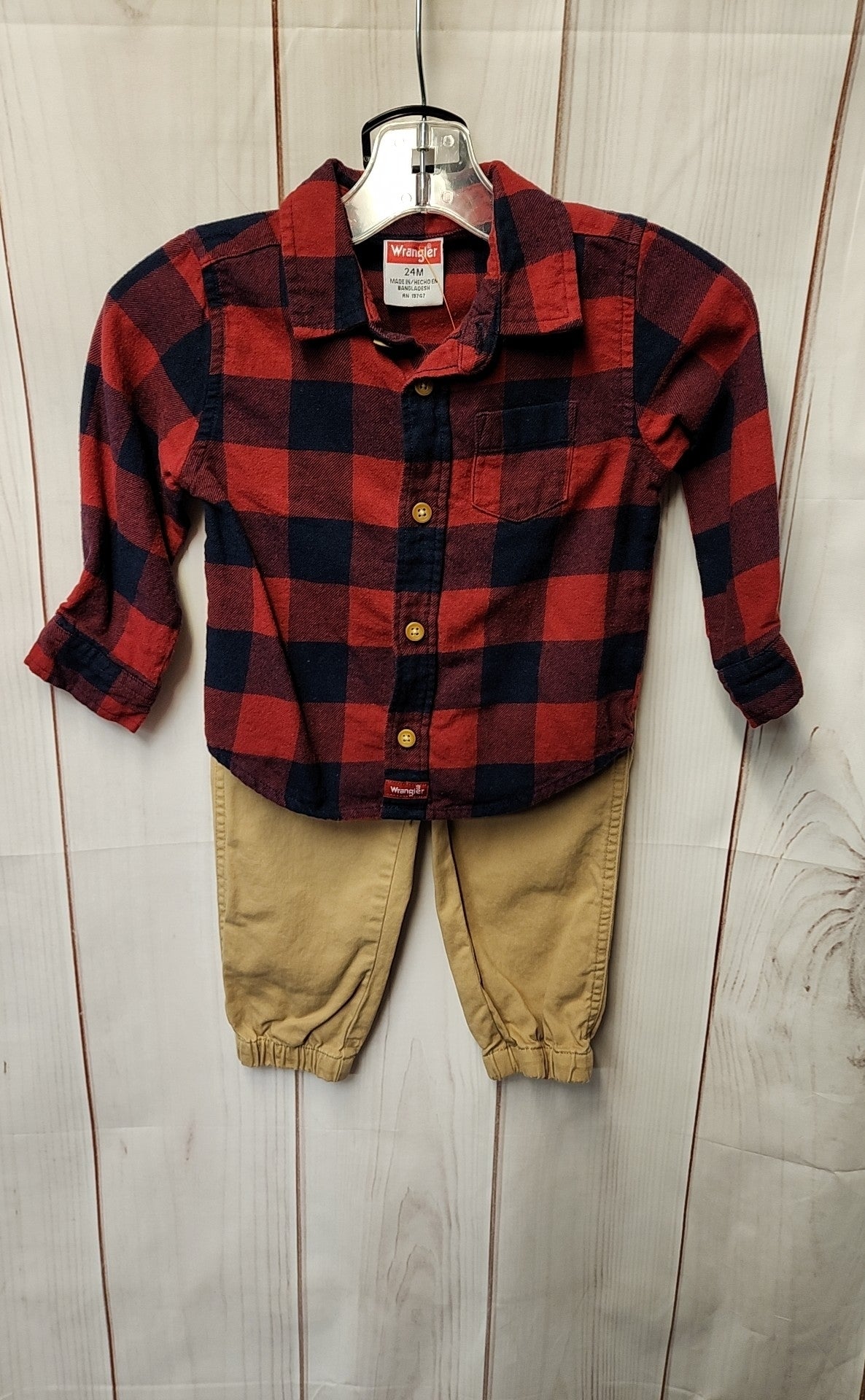 Wrangler Boy's Size 24 Months Red Outfit