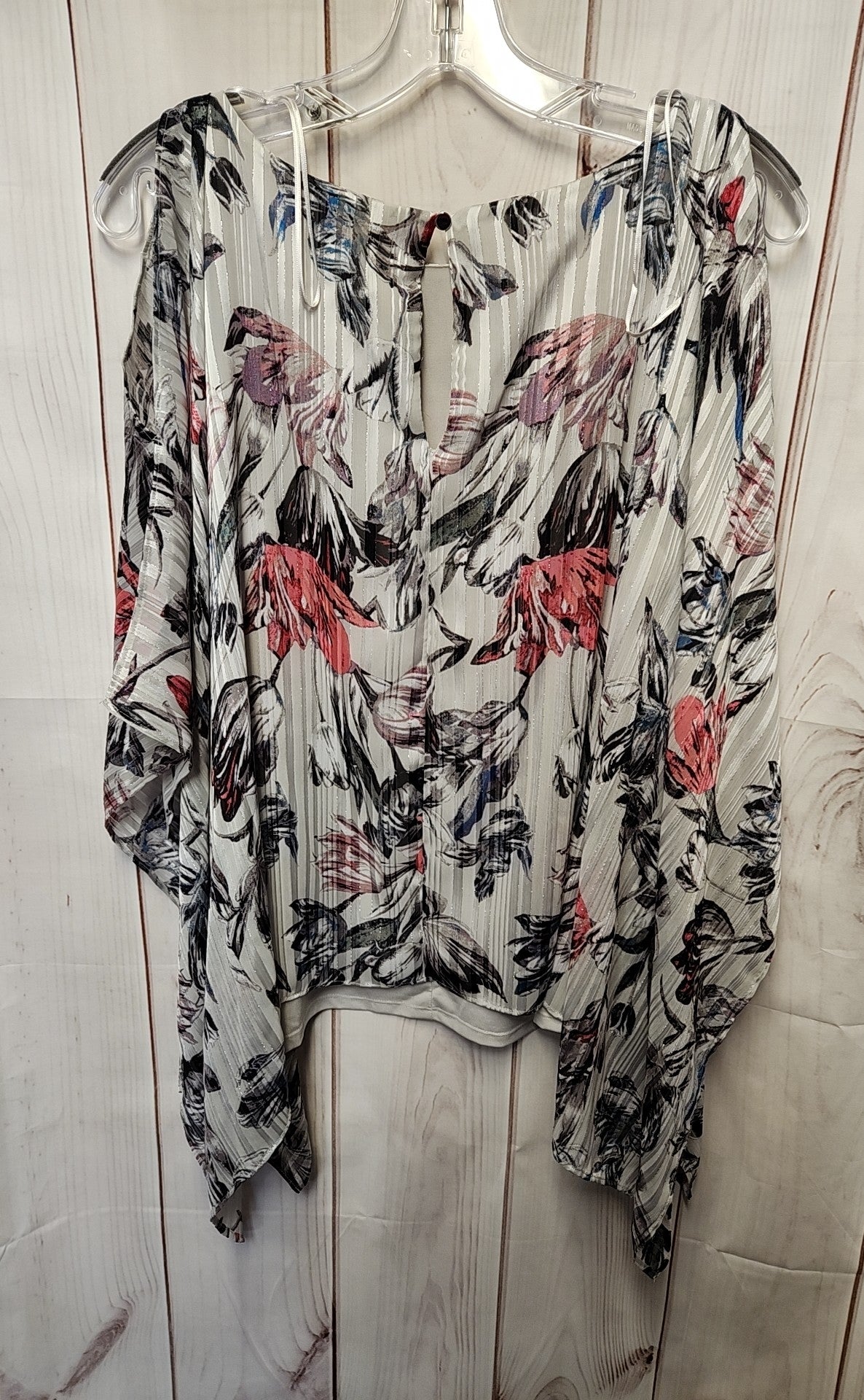 NWT Jessica Simpson Women's Size XL Gray Floral Cold Shoulder Top