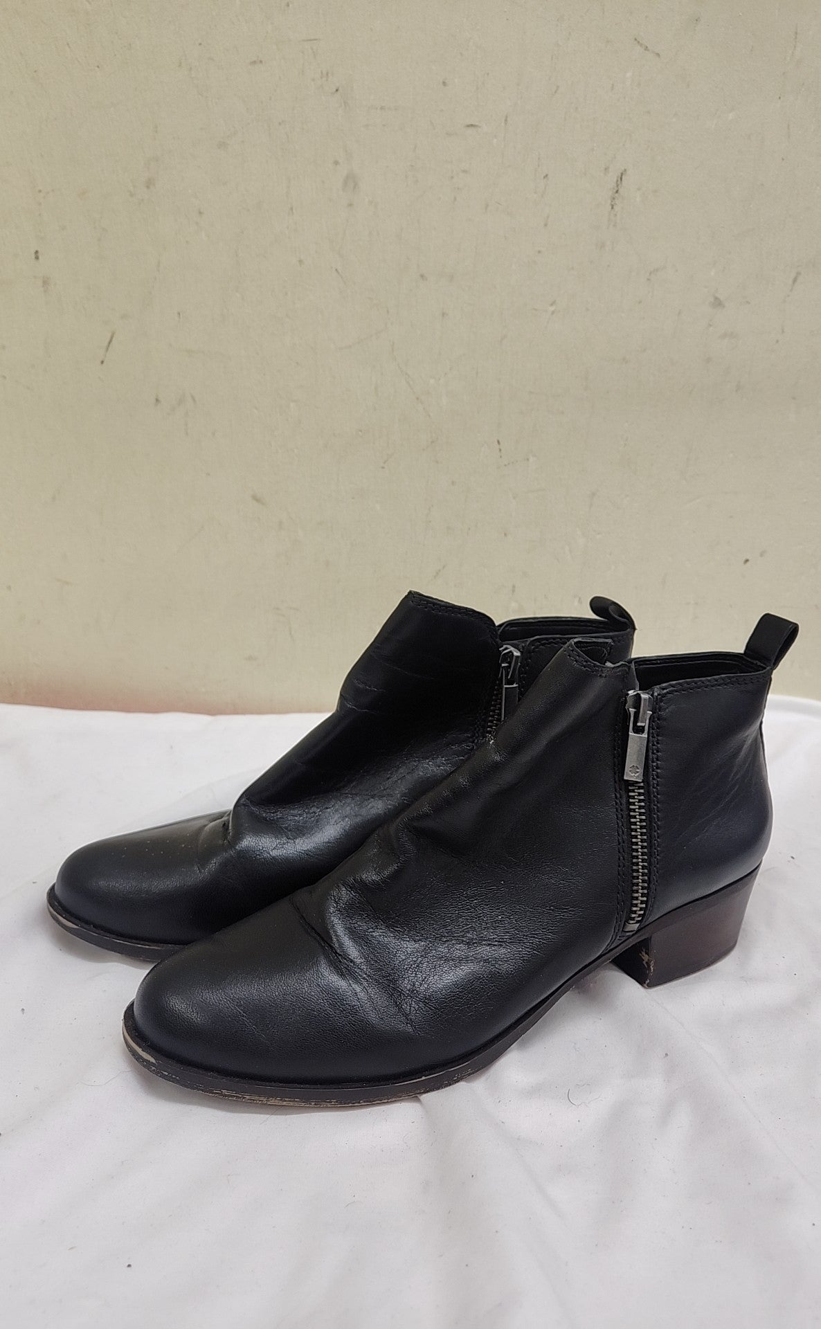 Lucky Brand Women's Size 8-1/2 Black Boots Shoes