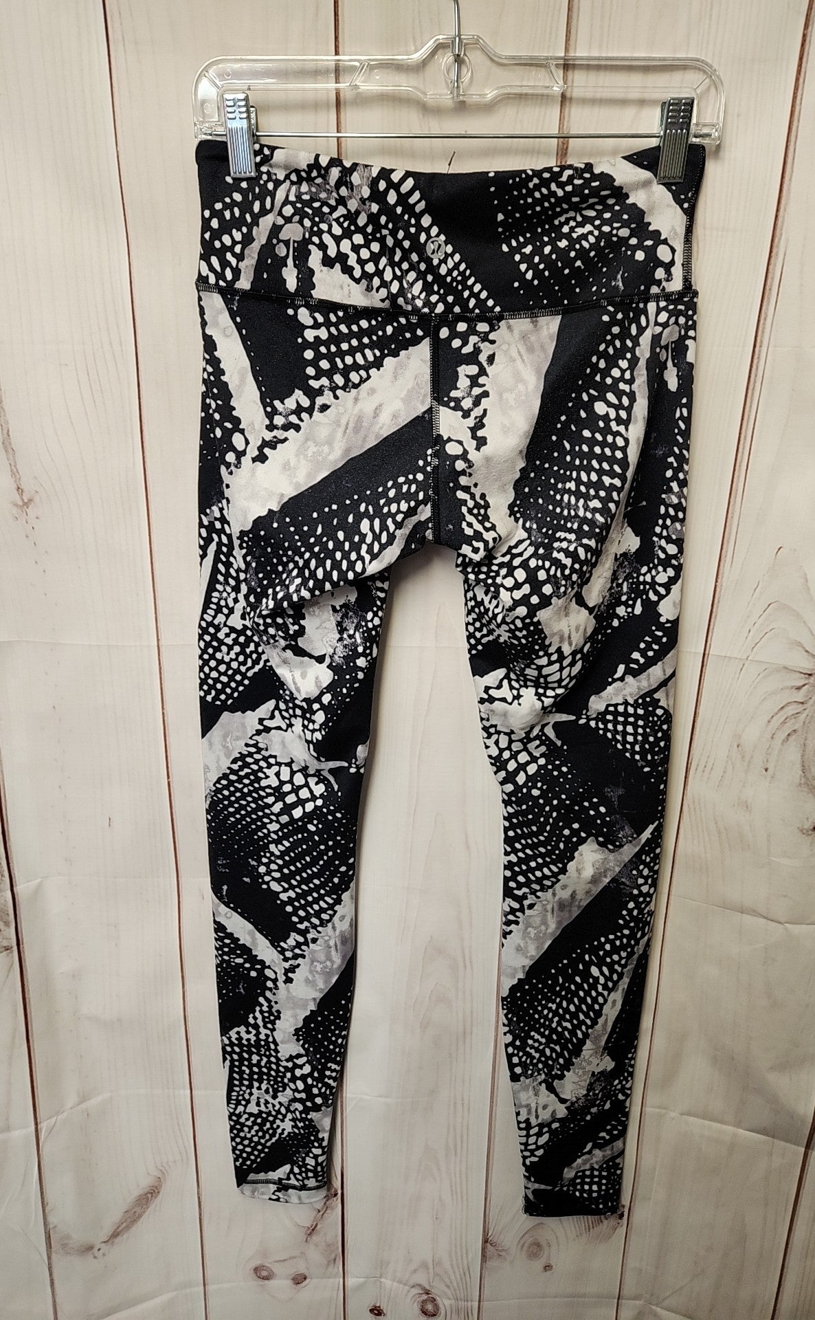 Lululemon Women's Size 6 Black & White Leggings