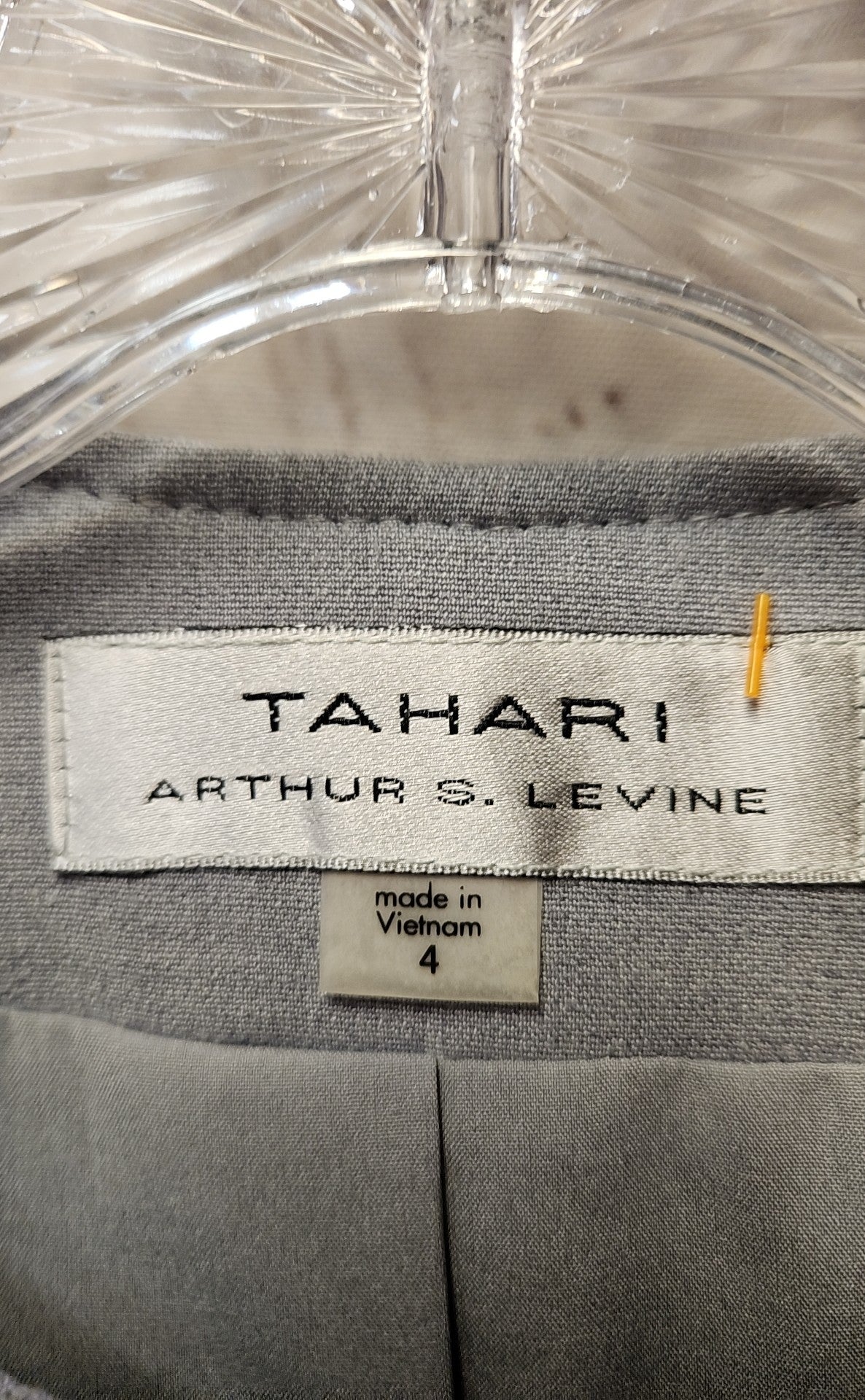 NWT Tahari Women's Size 4 Gray Cardigan