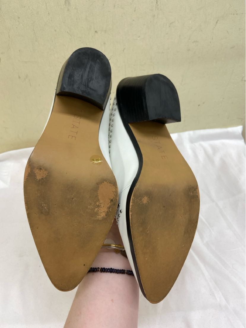1. State Women's Size 6 White Pumps Shoes