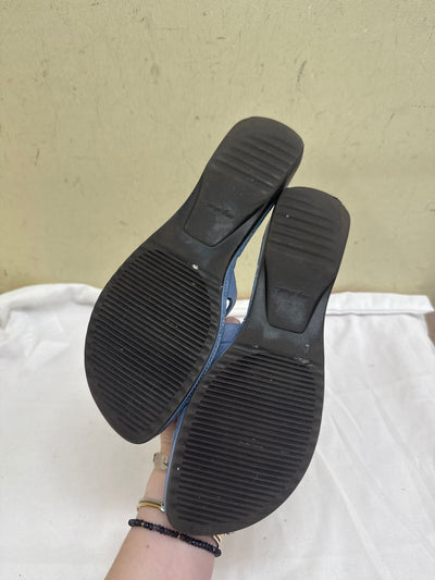 Easy Street Women's Size 8-1/2 Blue Sandals Shoes