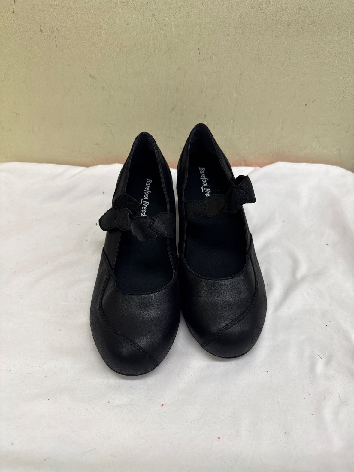 Barefoot Freedom Women's Size 9 Black Pumps Shoes