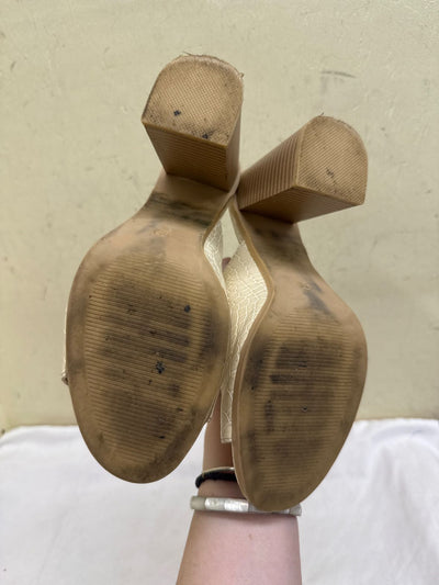 Seven7 Women's Size 7-1/2 Off-White Pumps Shoes