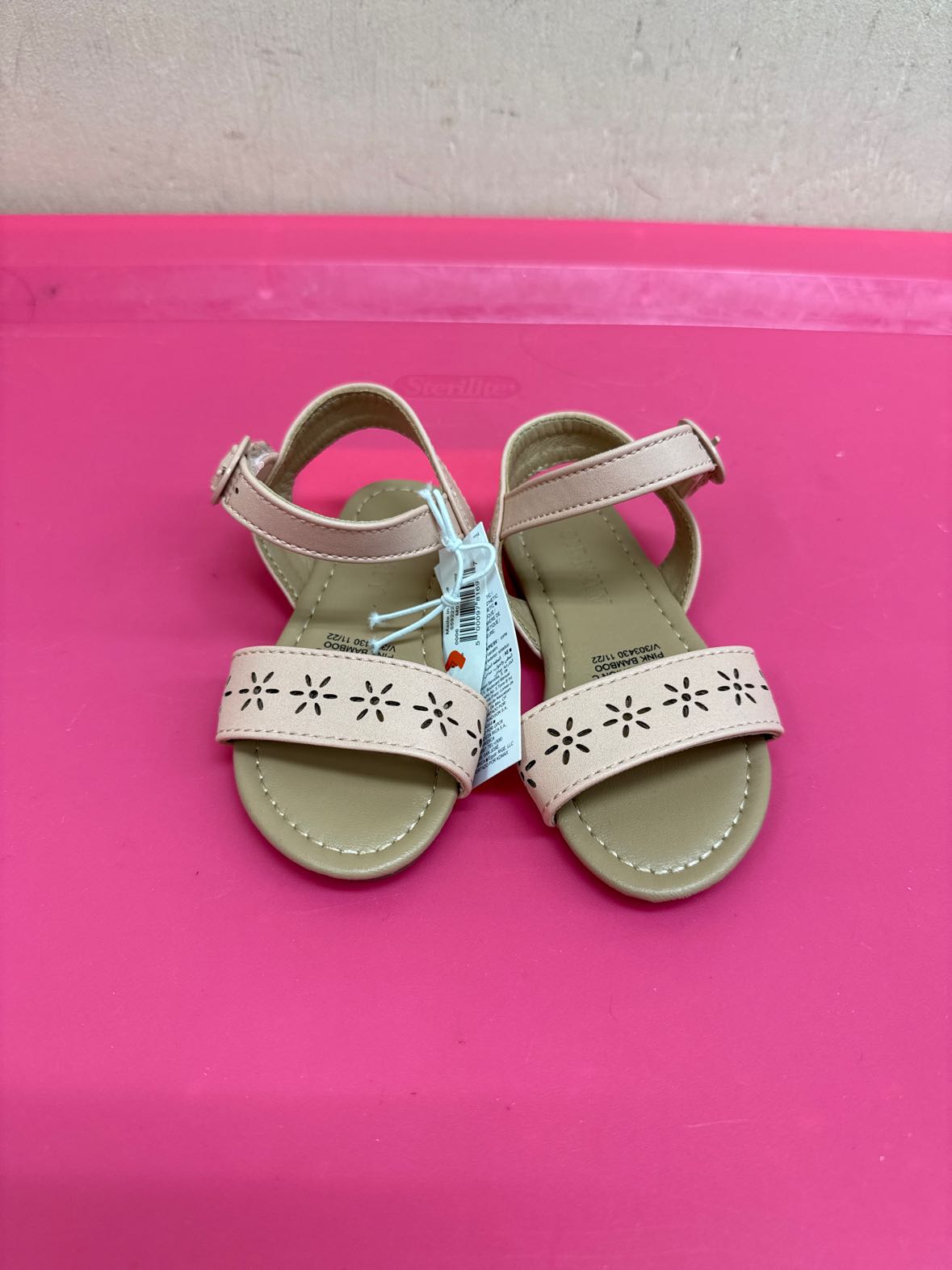 NWT Old Navy Girl's Size 6 Pink Sandals