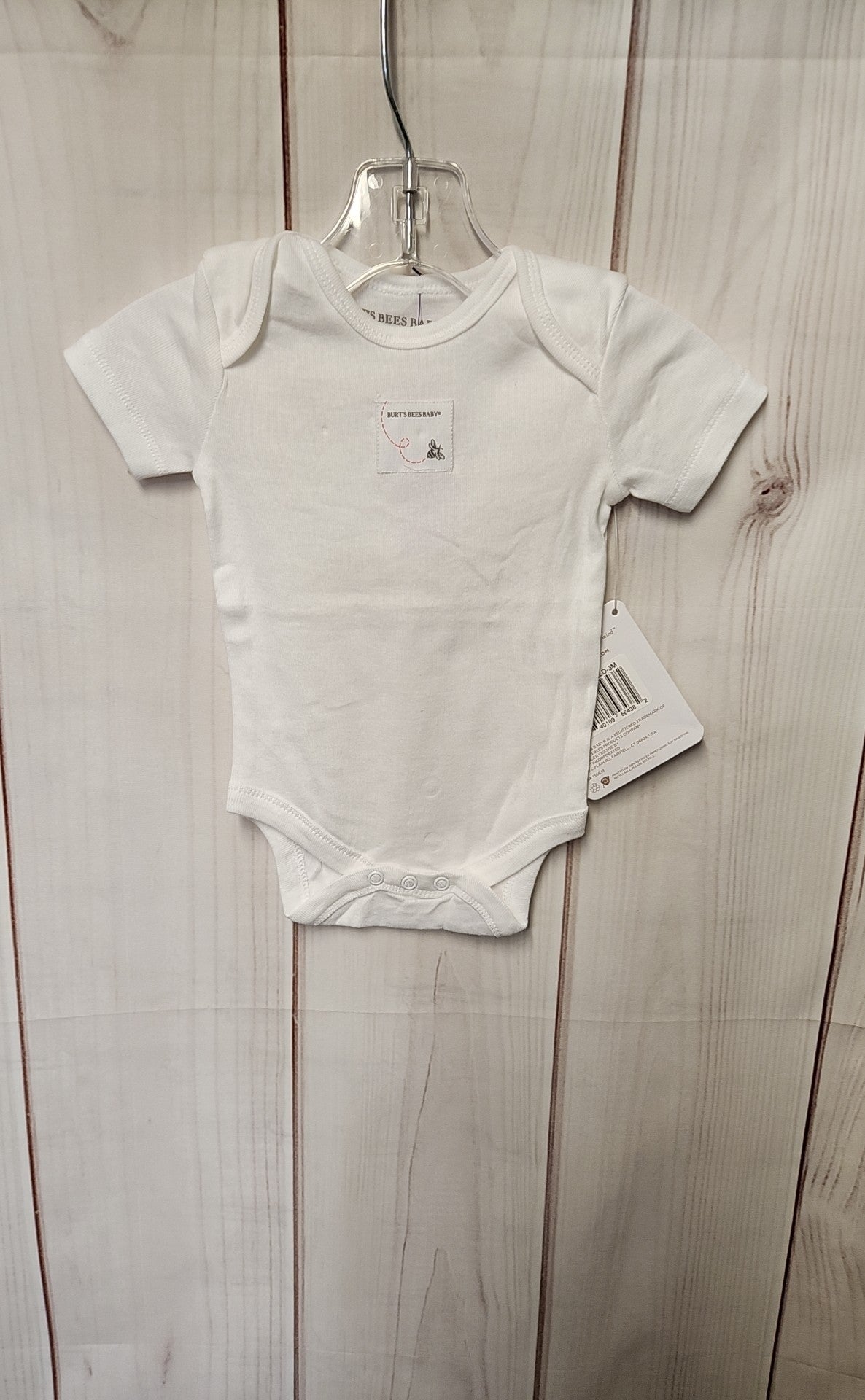 NWT Burt's Bees Boy's Size 0-3 Months White Pajamas