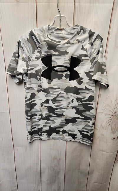 Under Armour Boy's Size 10/12 Gray Shirt