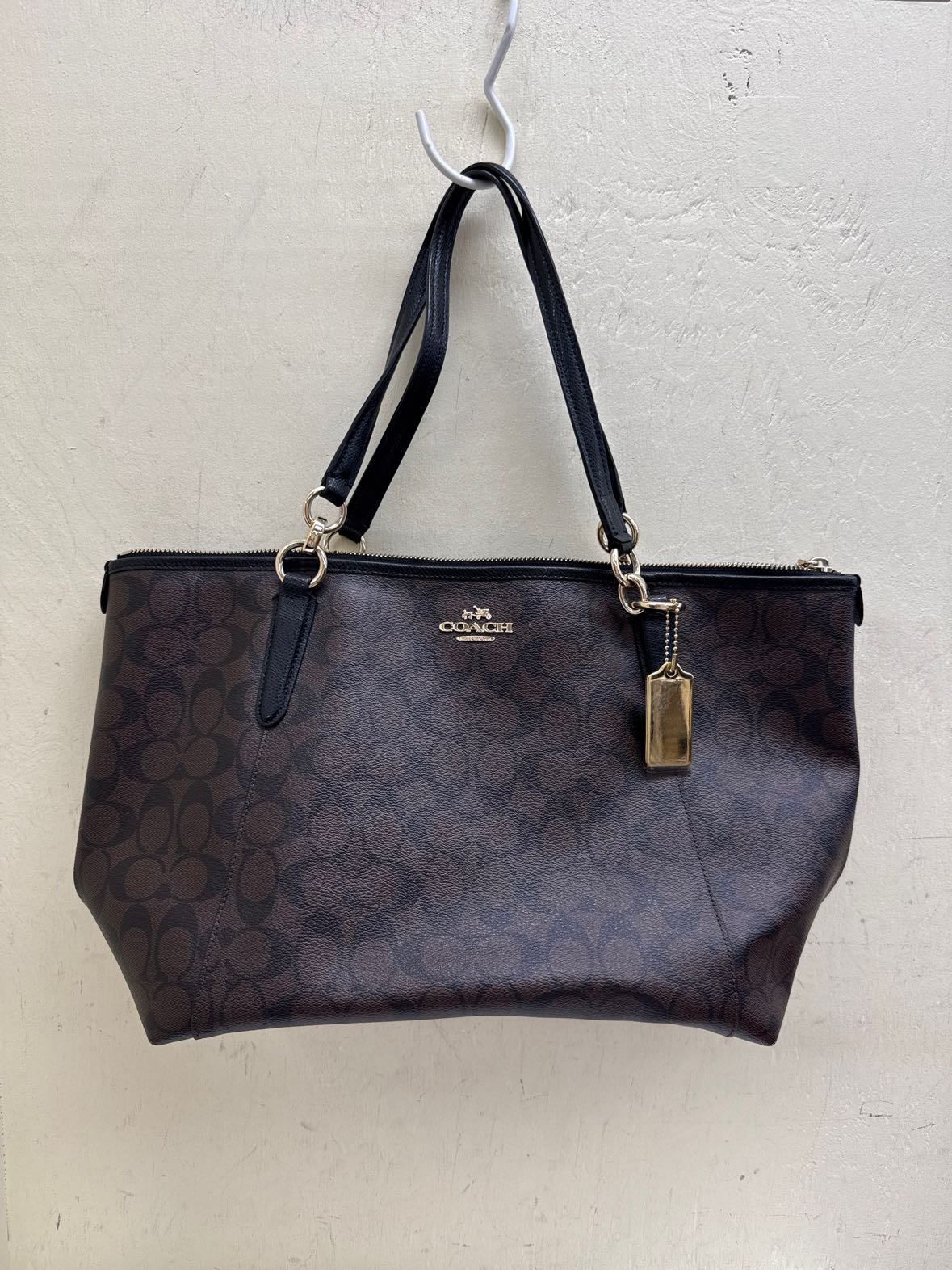 Coach 55064 Brown Sig. Logo Leather Tote Bag AS IS - wear on corners