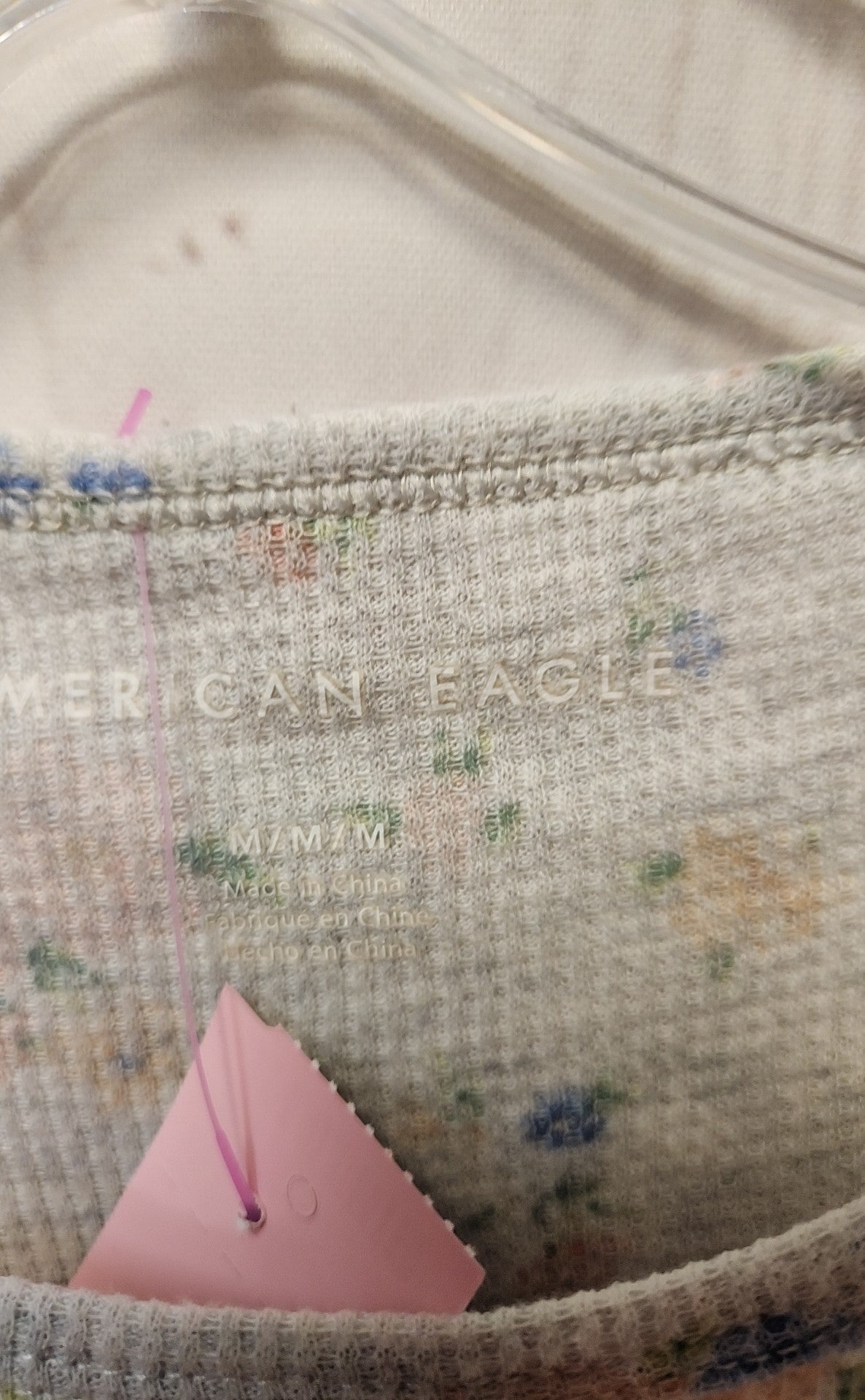 American Eagle Women's Size M Gray Floral Short Sleeve Top
