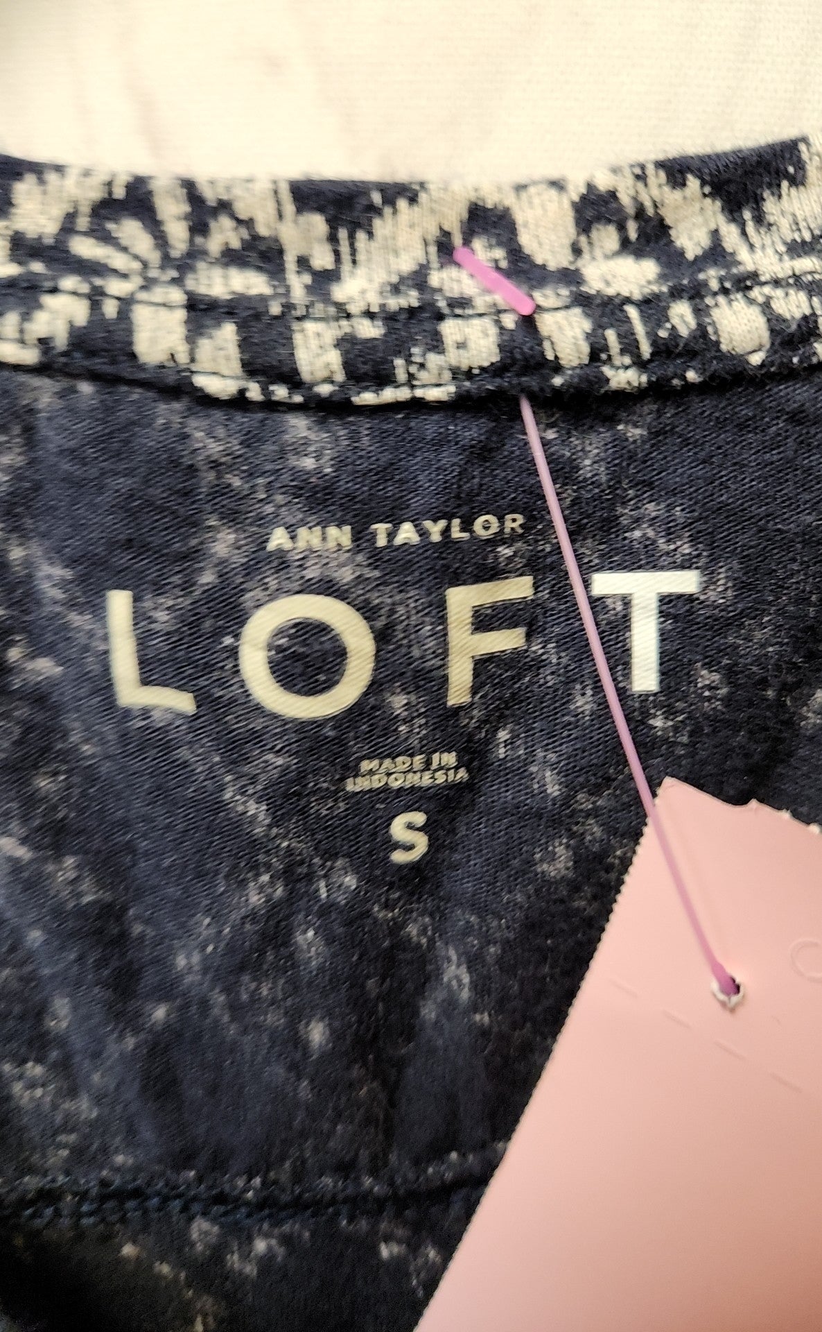 Loft Women's Size S Navy Sleeveless Top